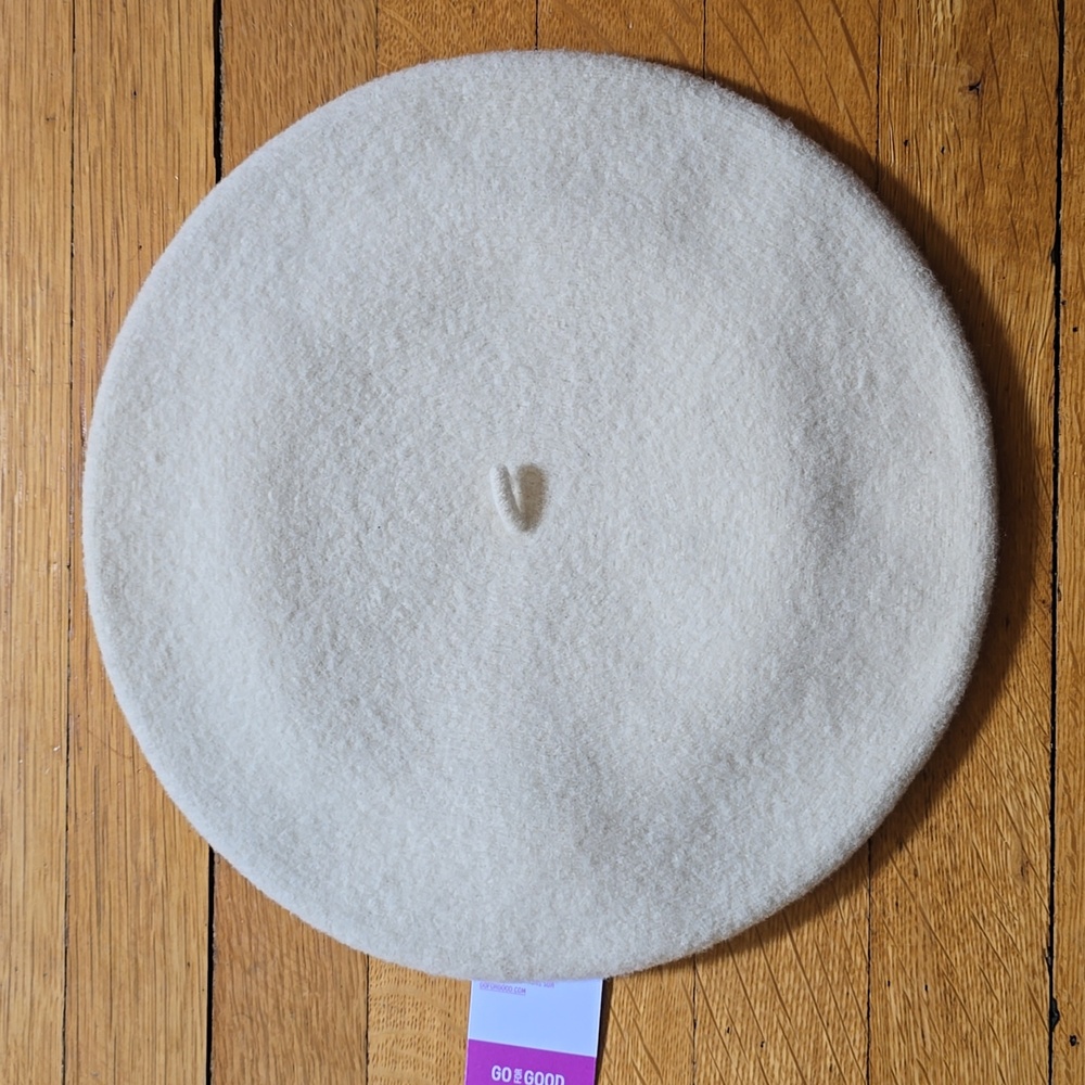 NWT, Galeries Lafayette, 100% Merino Wool Beret, from Toulouse, France, Ecru, OS